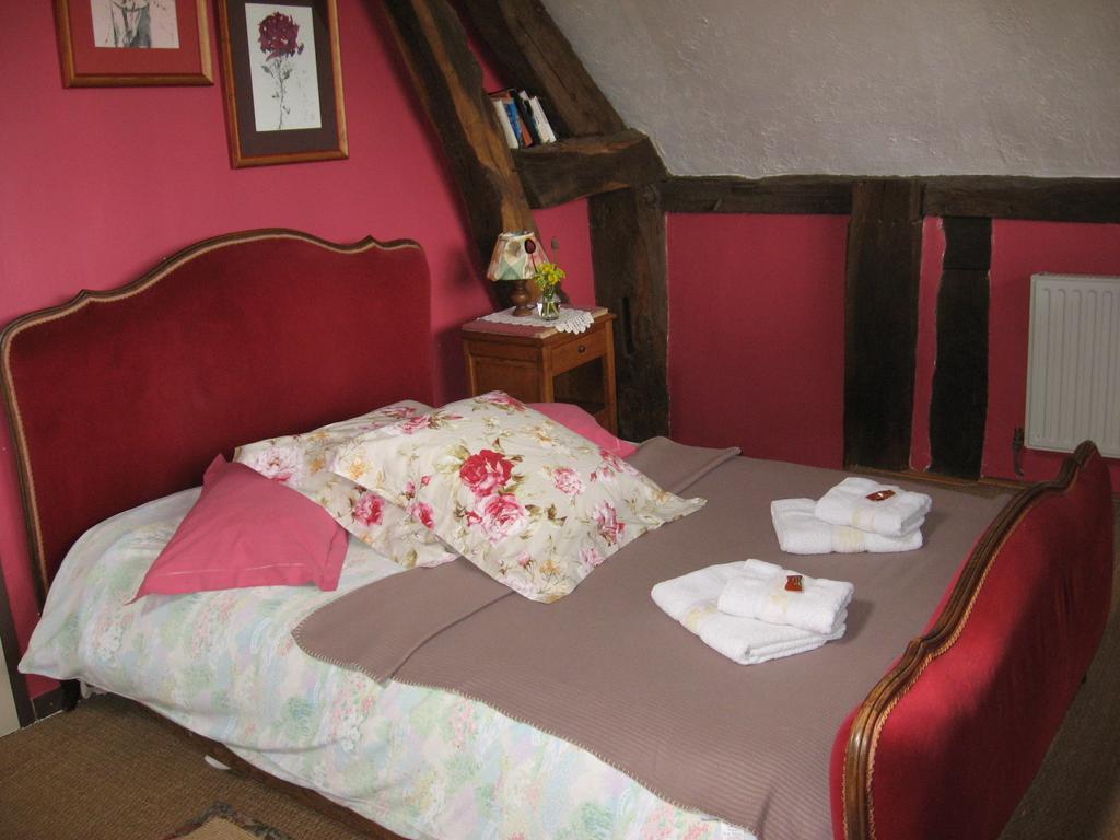 La Boursaie Bed & Breakfast Livarot-Pays-d'Auge Oda fotoğraf