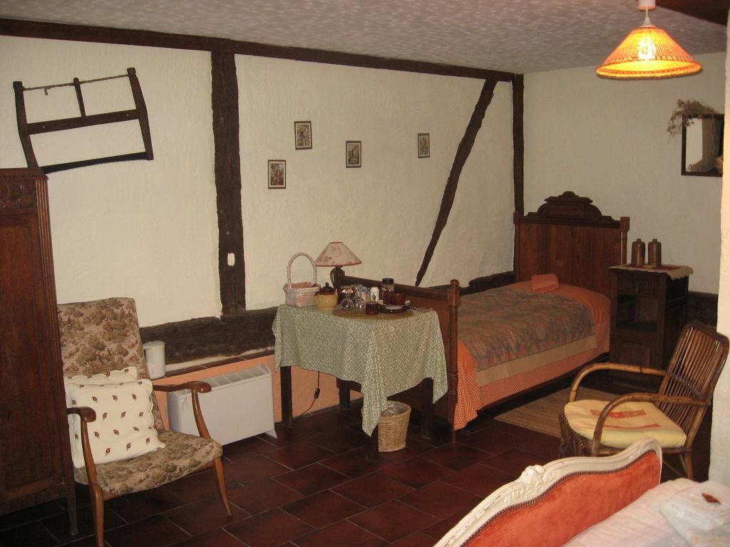 La Boursaie Bed & Breakfast Livarot-Pays-d'Auge Oda fotoğraf